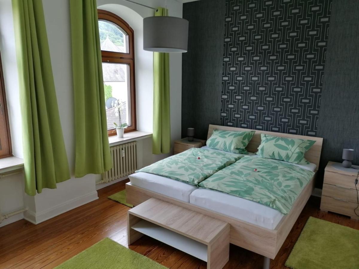 Mosel-Ferienwohnung Bewo 베른카슈텔쿠에스 외부 사진