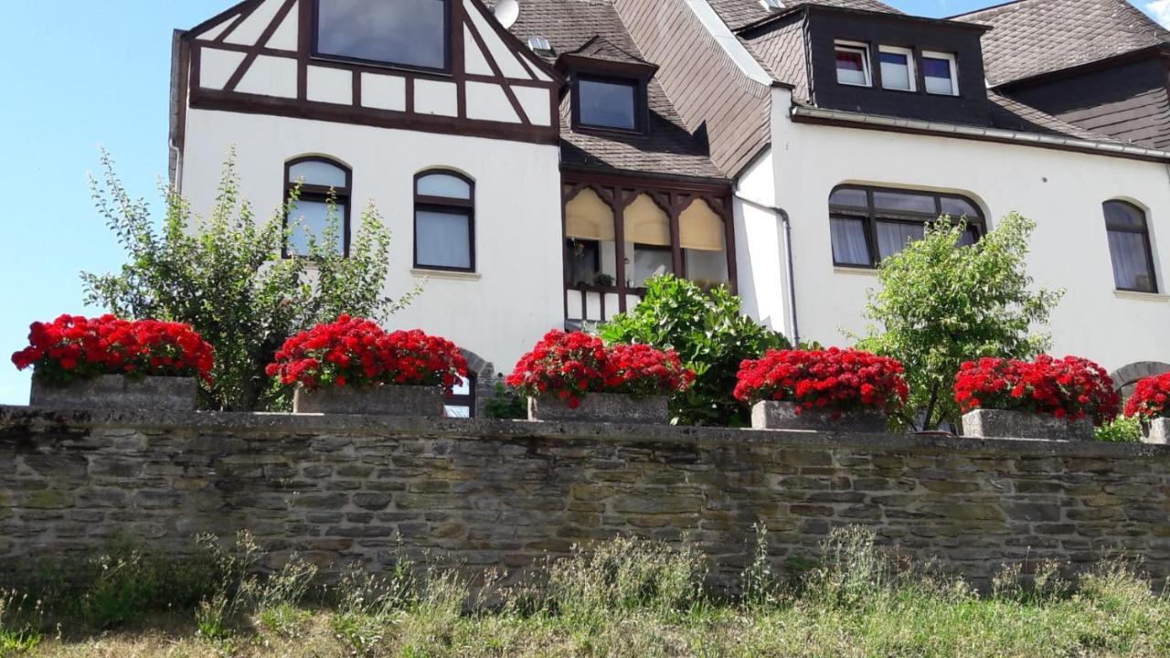 Mosel-Ferienwohnung Bewo 베른카슈텔쿠에스 외부 사진